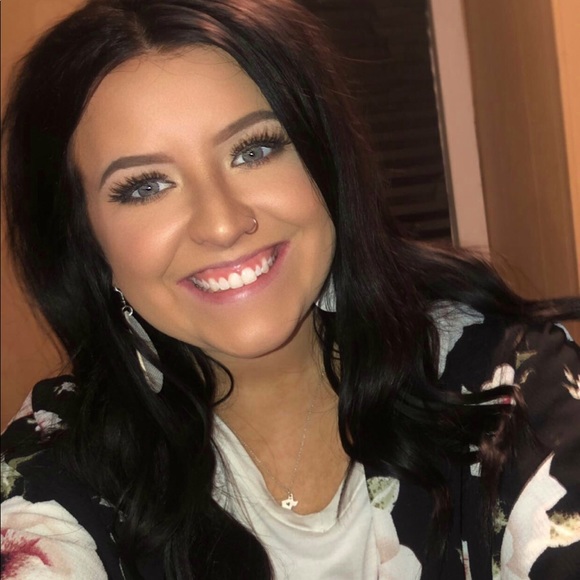 Meet your Posher, Kenna - Picture 1 of 1